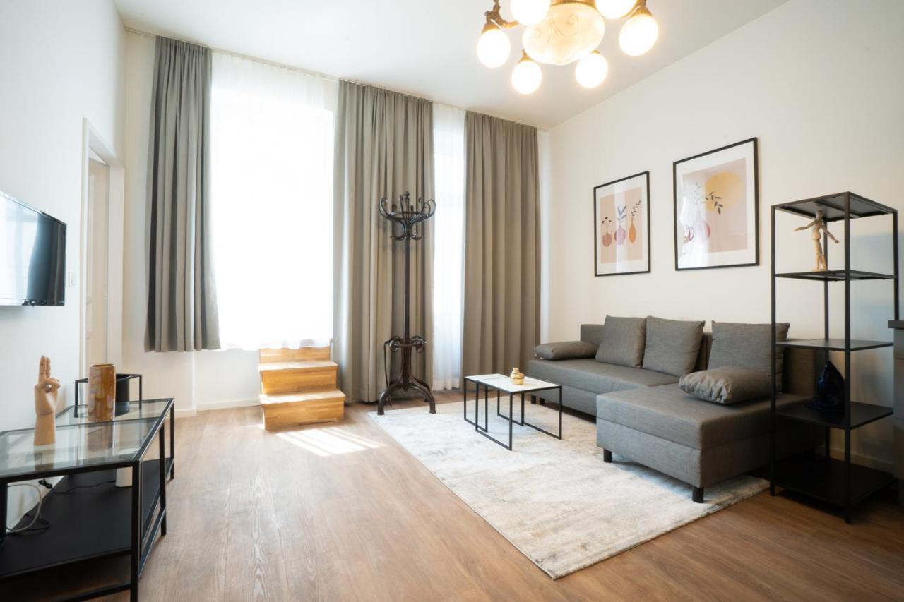 Spacious Apartment With Huge Shared Terrace And Grill Located Between City Centre And Donau River Vienna Exterior photo